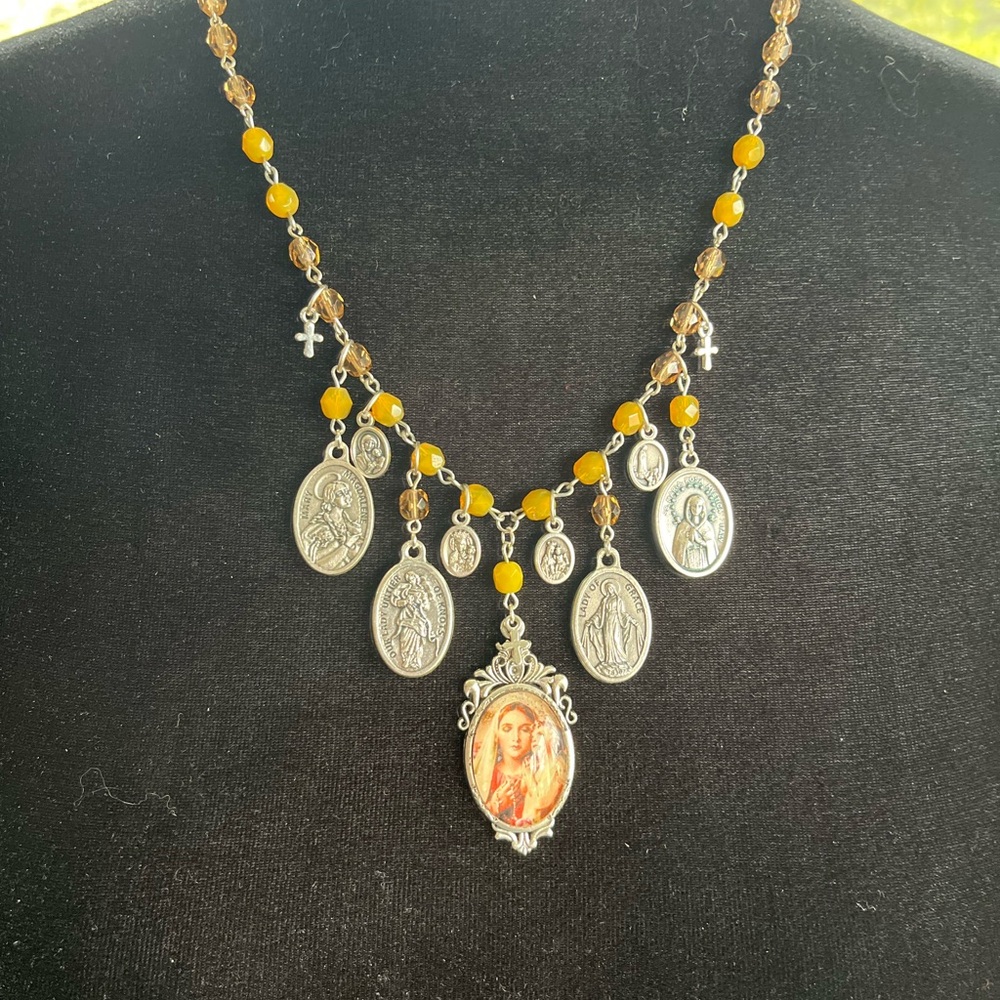 Mary & Jesus Vintage Image Medals Choker Citrine & Topaz Austrian Crystals - Picture 8 of 16